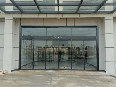 感應(yīng)門安裝廠家圖1