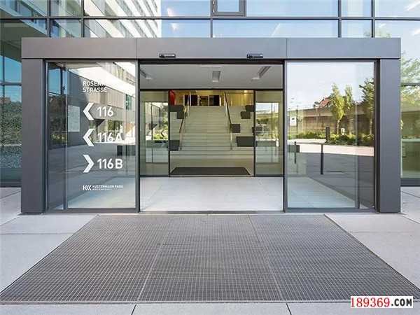 全程無接觸,進出更安心,多瑪凱拔醫(yī)院出入口解決方案指南 多瑪感應(yīng)門