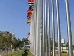 鄭州同創(chuàng)不銹鋼旗桿廠家分享旗桿材質(zhì)