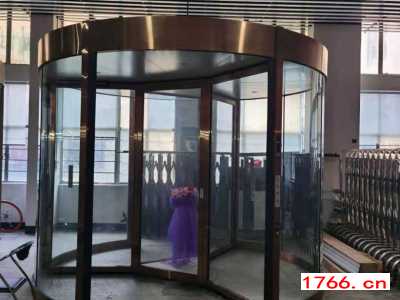 鄭州三翼旋轉門樣品升級,河南旋轉門圖1