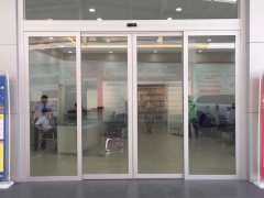 自動門廠家聊厚德載物