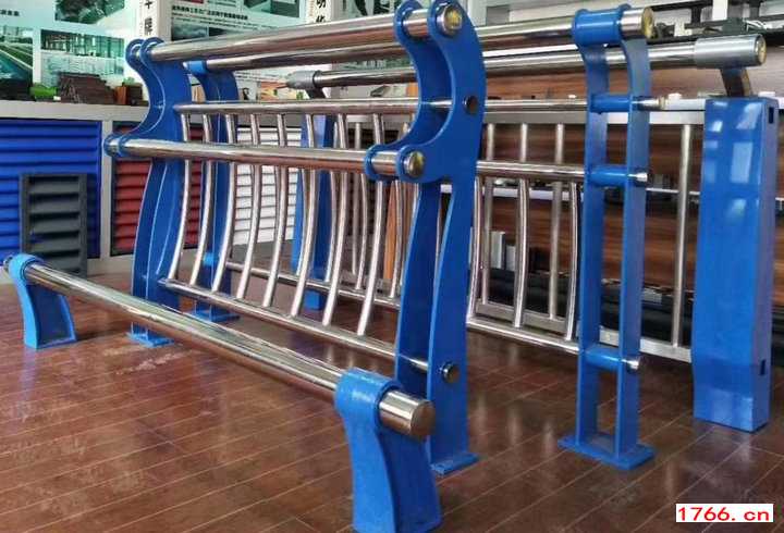 不銹鋼復合管護欄