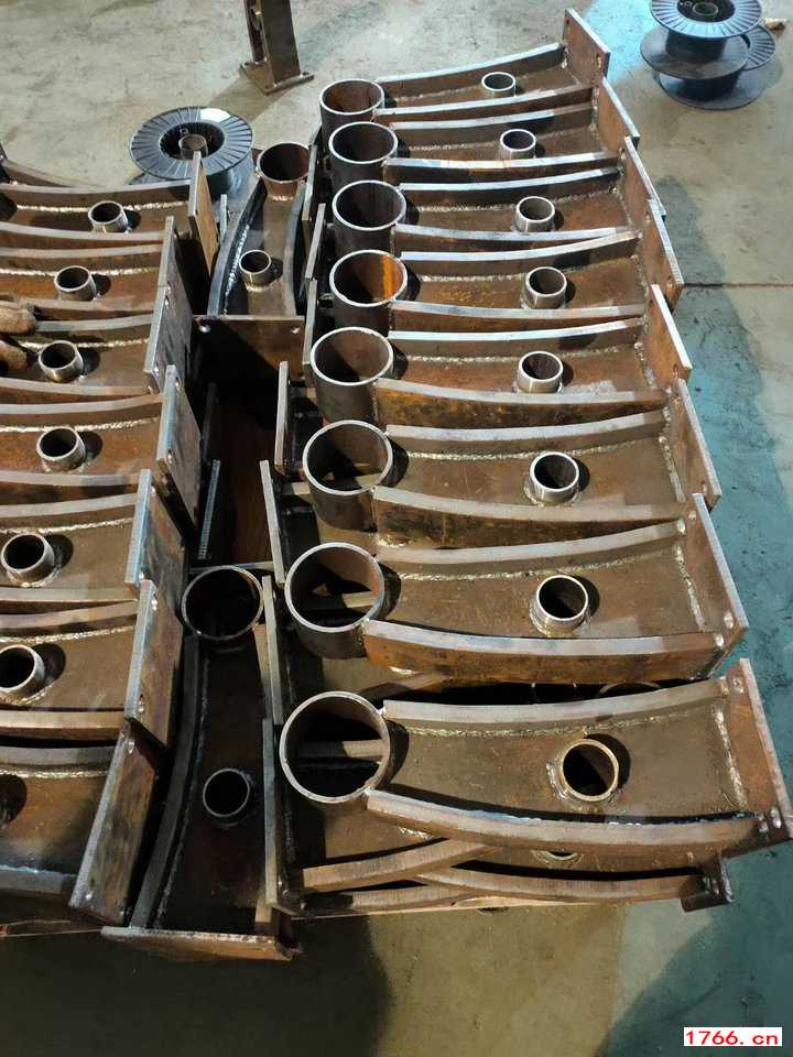 鄭州道路護(hù)欄安裝