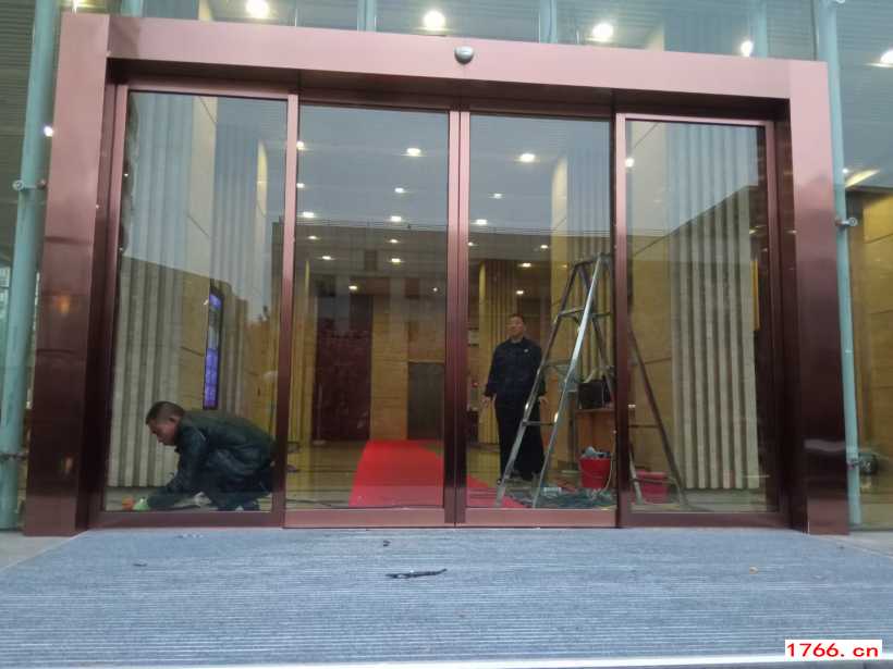 自動(dòng)感應(yīng)門