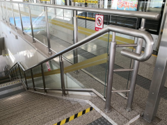 車站護(hù)欄,鄭州同創(chuàng)不銹鋼護(hù)欄安裝