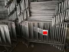 鄭州不銹鋼鐵馬處理一批，約700個