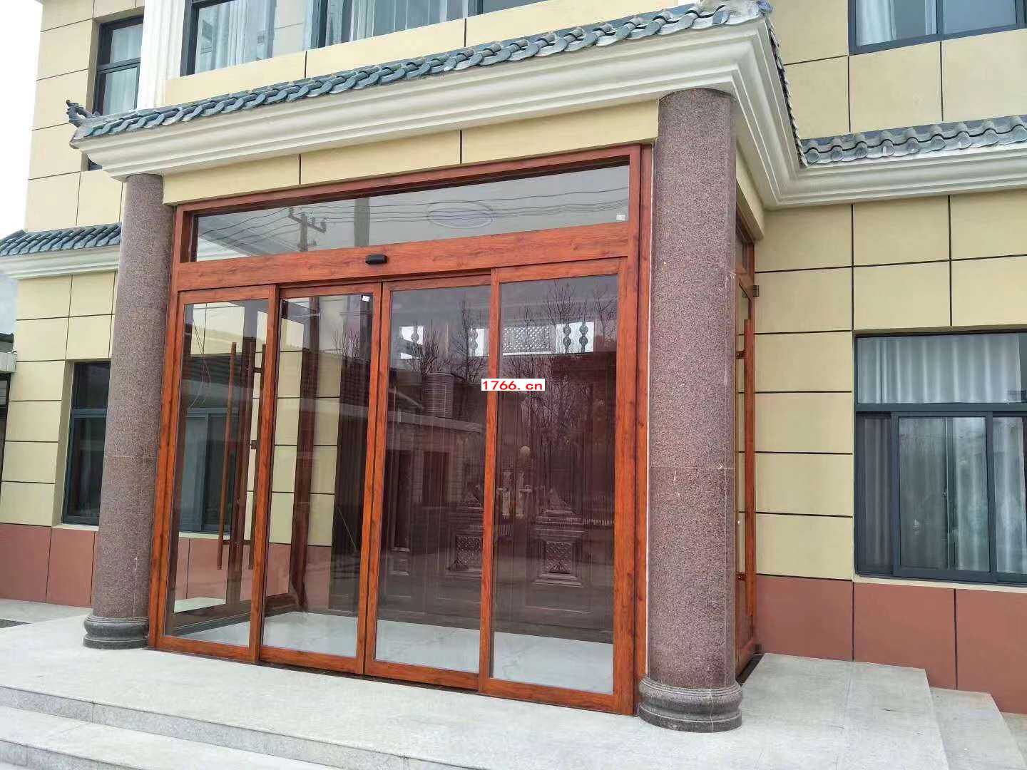 木紋電動(dòng)門(mén)