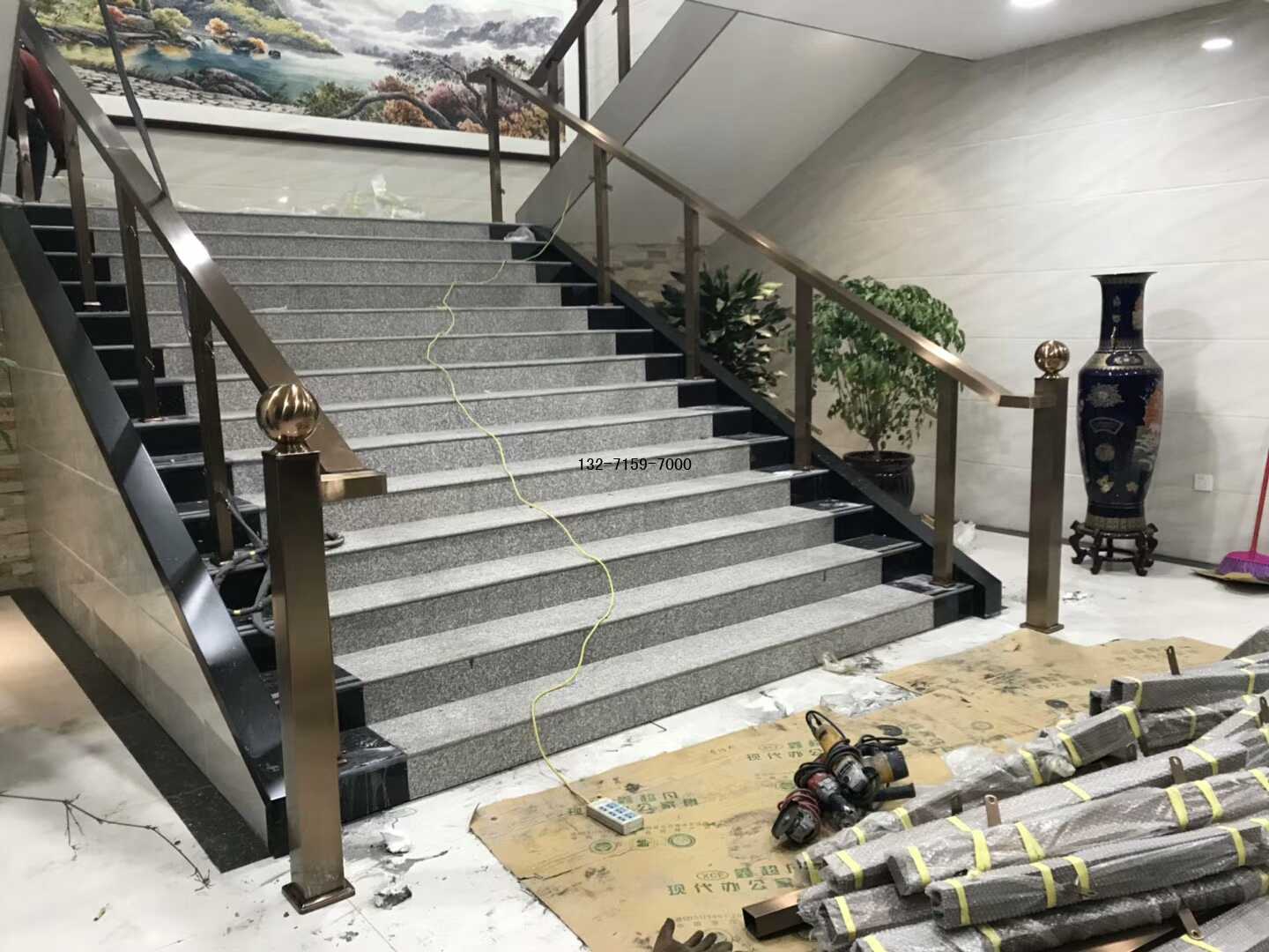 寫字樓玻璃護欄 寫字樓玻璃護欄