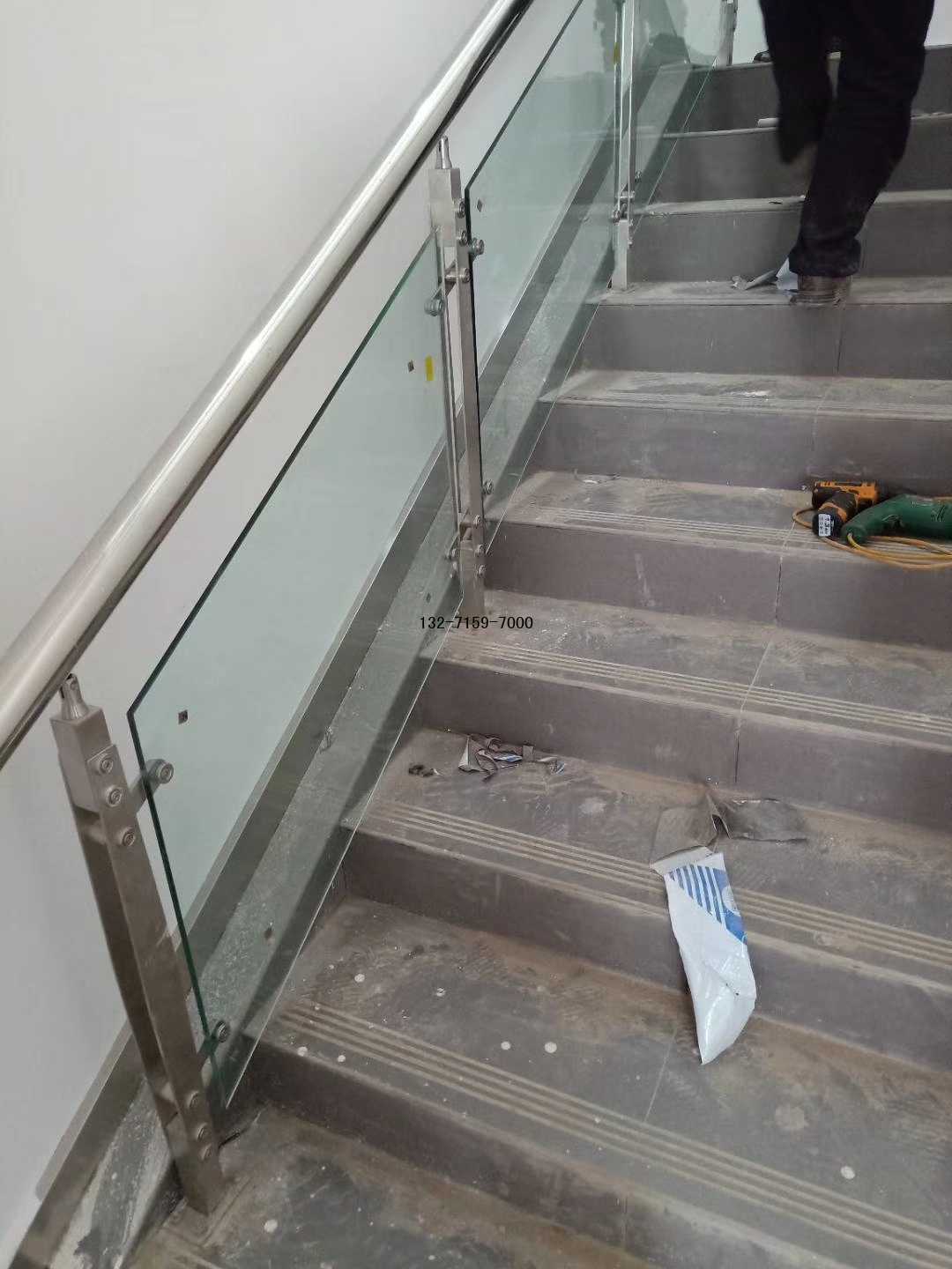 鋼化玻璃不銹鋼護欄