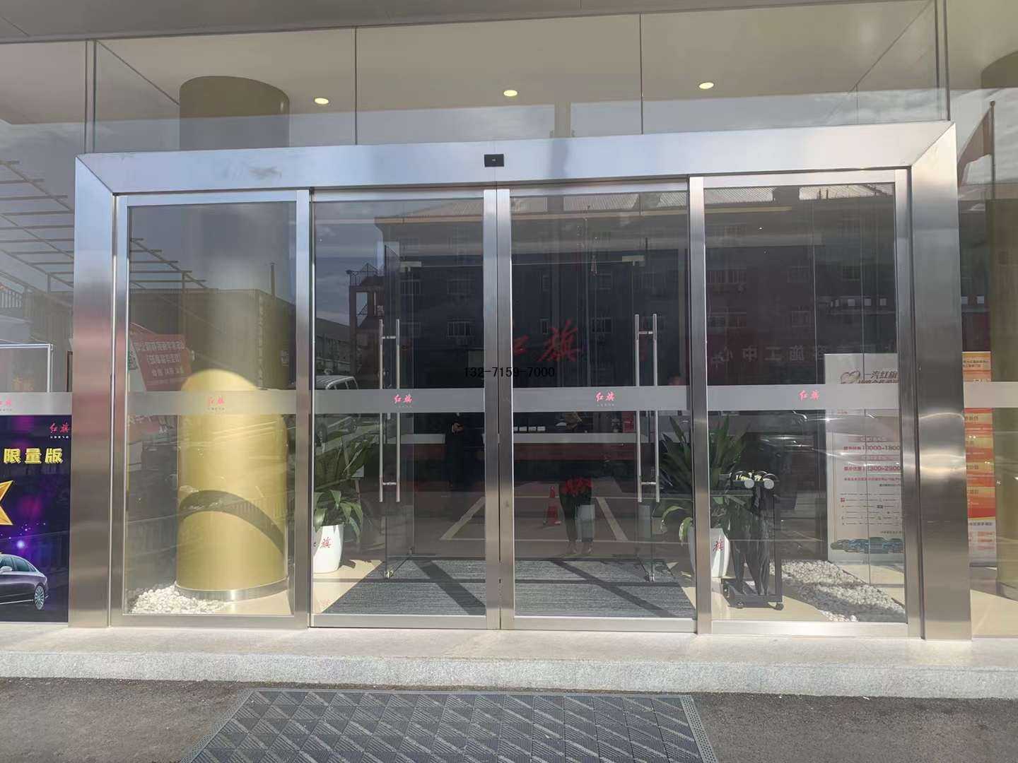 不銹鋼自動(dòng)感應(yīng)門