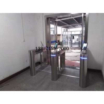 鄭州人臉識(shí)別機(jī)+人行通道閘安裝，鄭州同創(chuàng)自動(dòng)門(mén)圖4