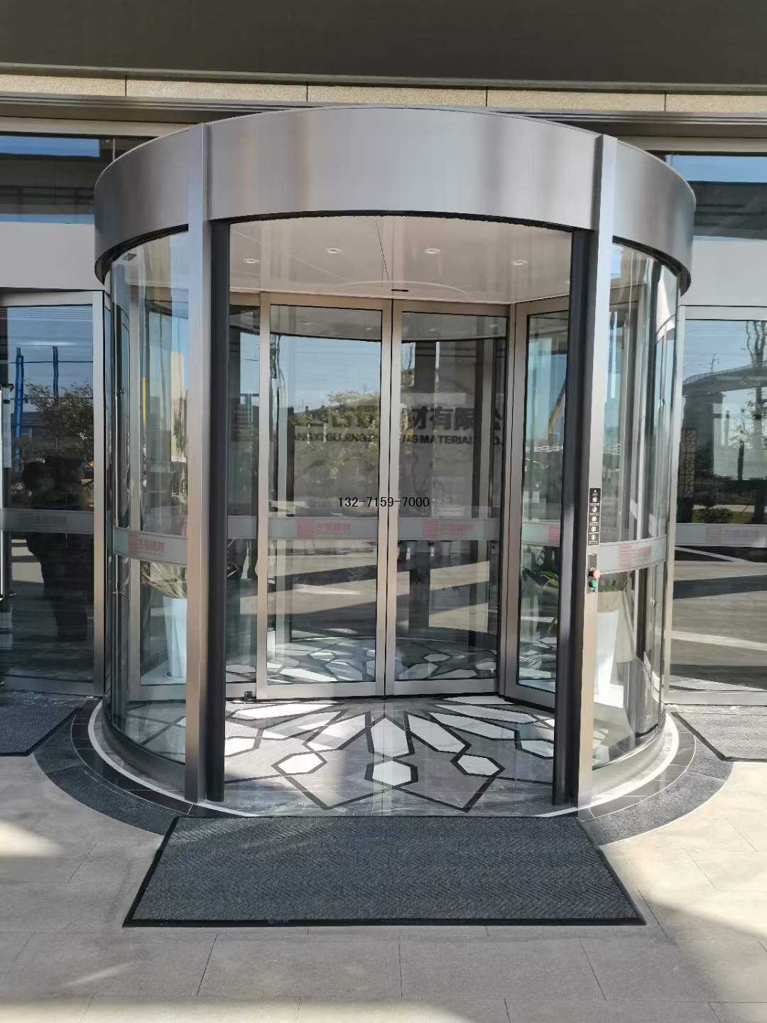 鄭州兩翼旋轉(zhuǎn)門