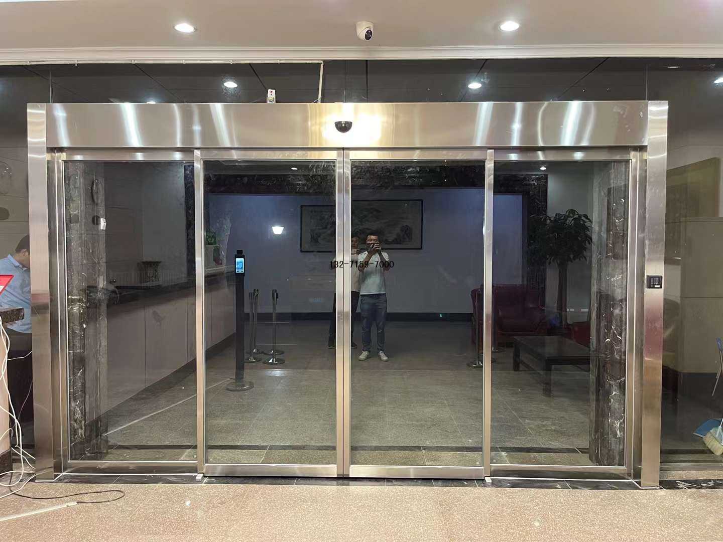 不銹鋼自動感應(yīng)門