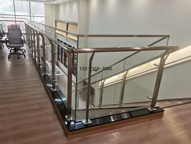 鄭州玻璃護(hù)欄