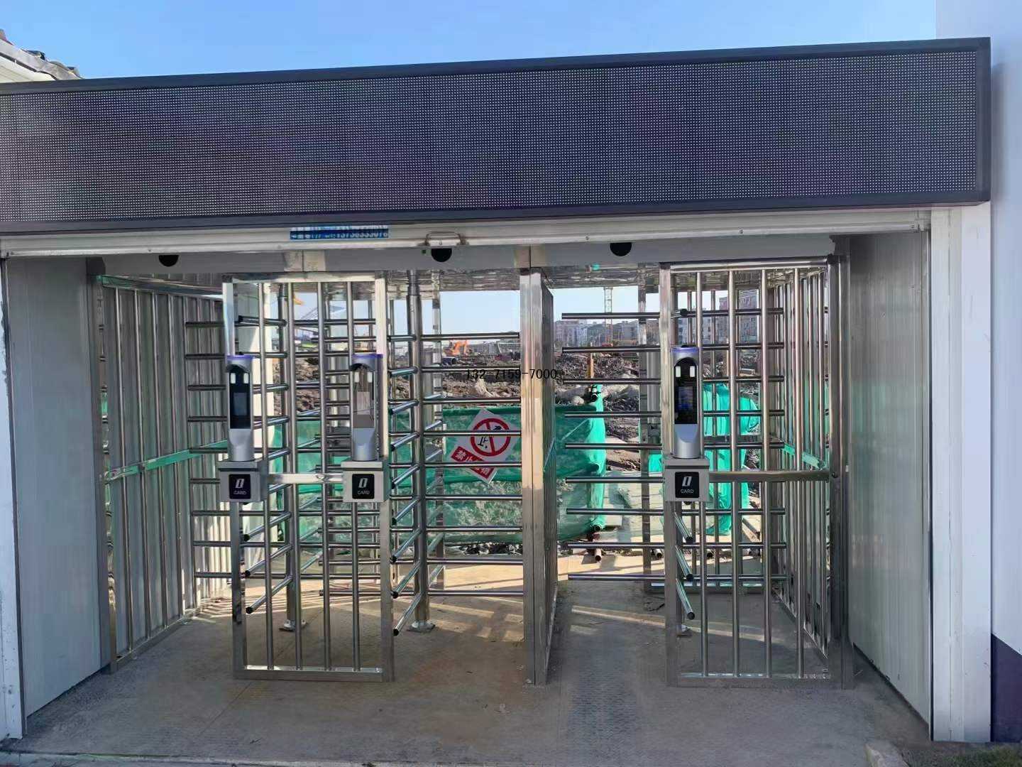 門禁不銹鋼旋轉(zhuǎn)門