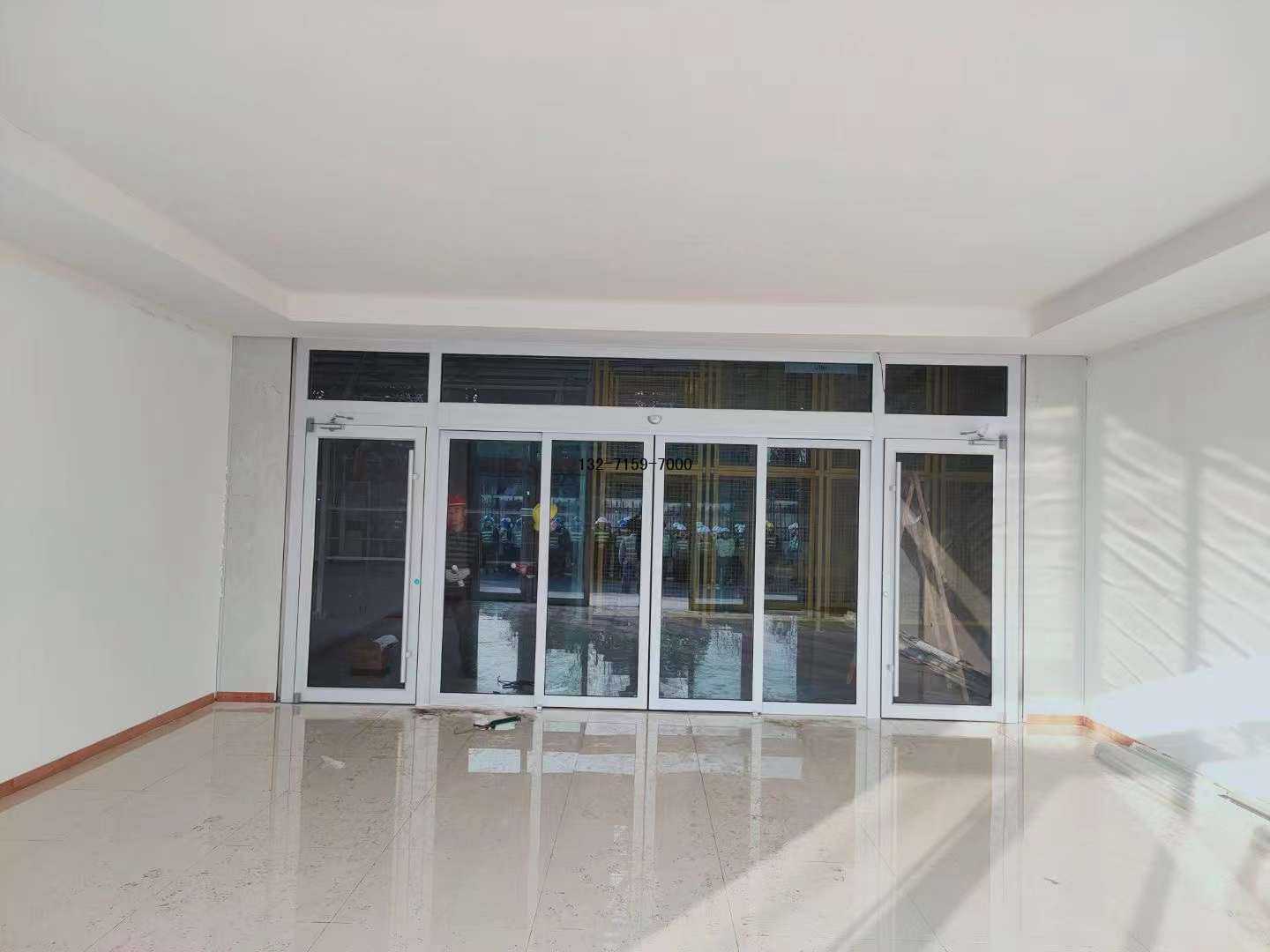 乳白色型材自動感應(yīng)門