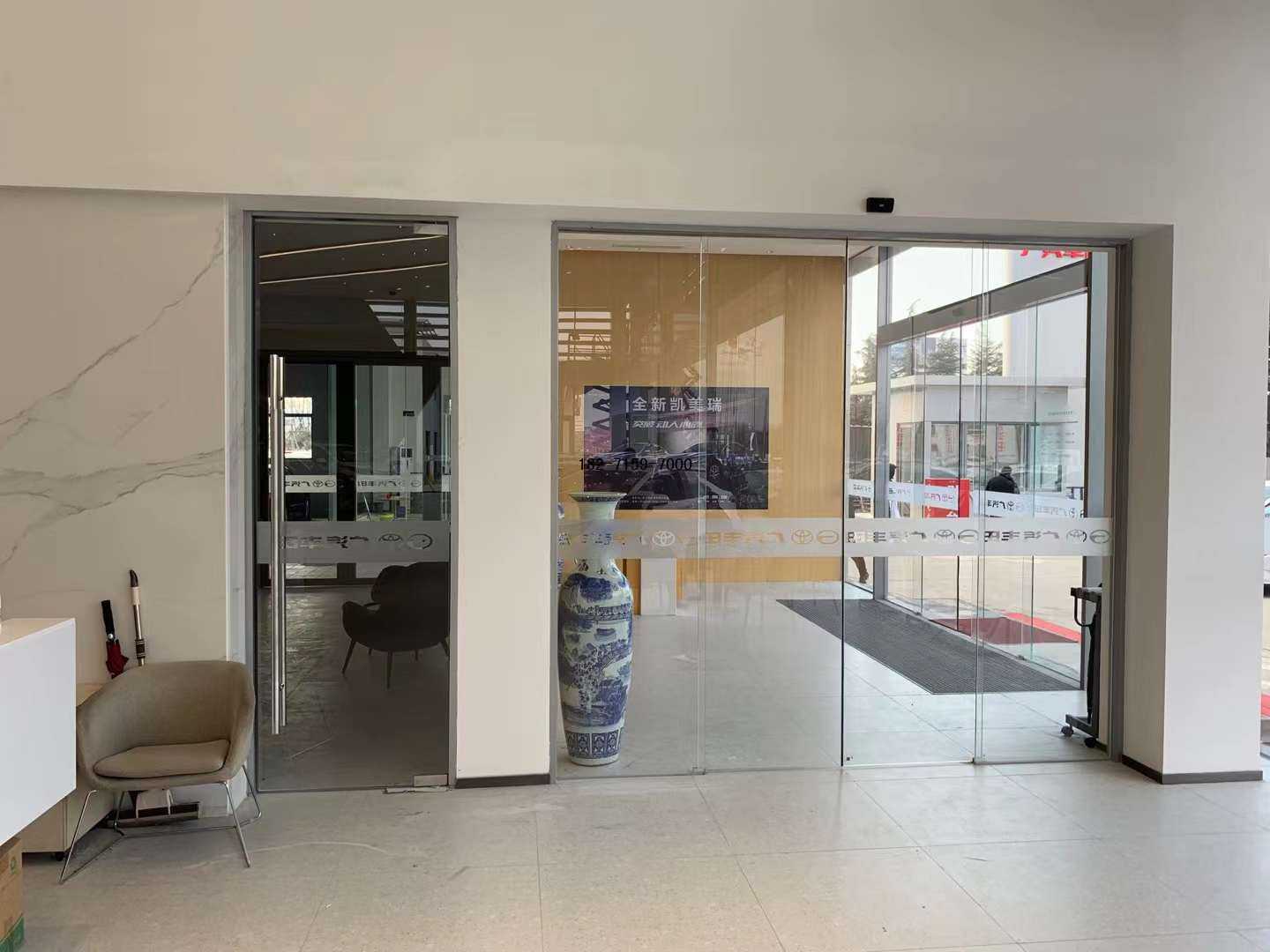 鄭州安裝維修玻璃感應(yīng)門