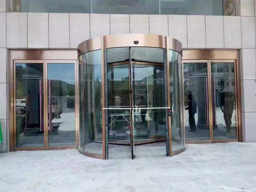 河南旋轉(zhuǎn)門廠家