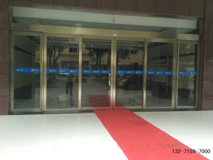 ltc門(mén)禁玻璃自動(dòng)門(mén)