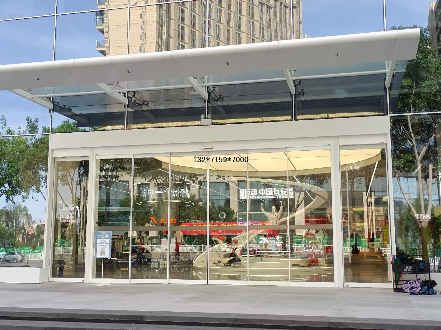 三重疊電動門 三重疊電動門