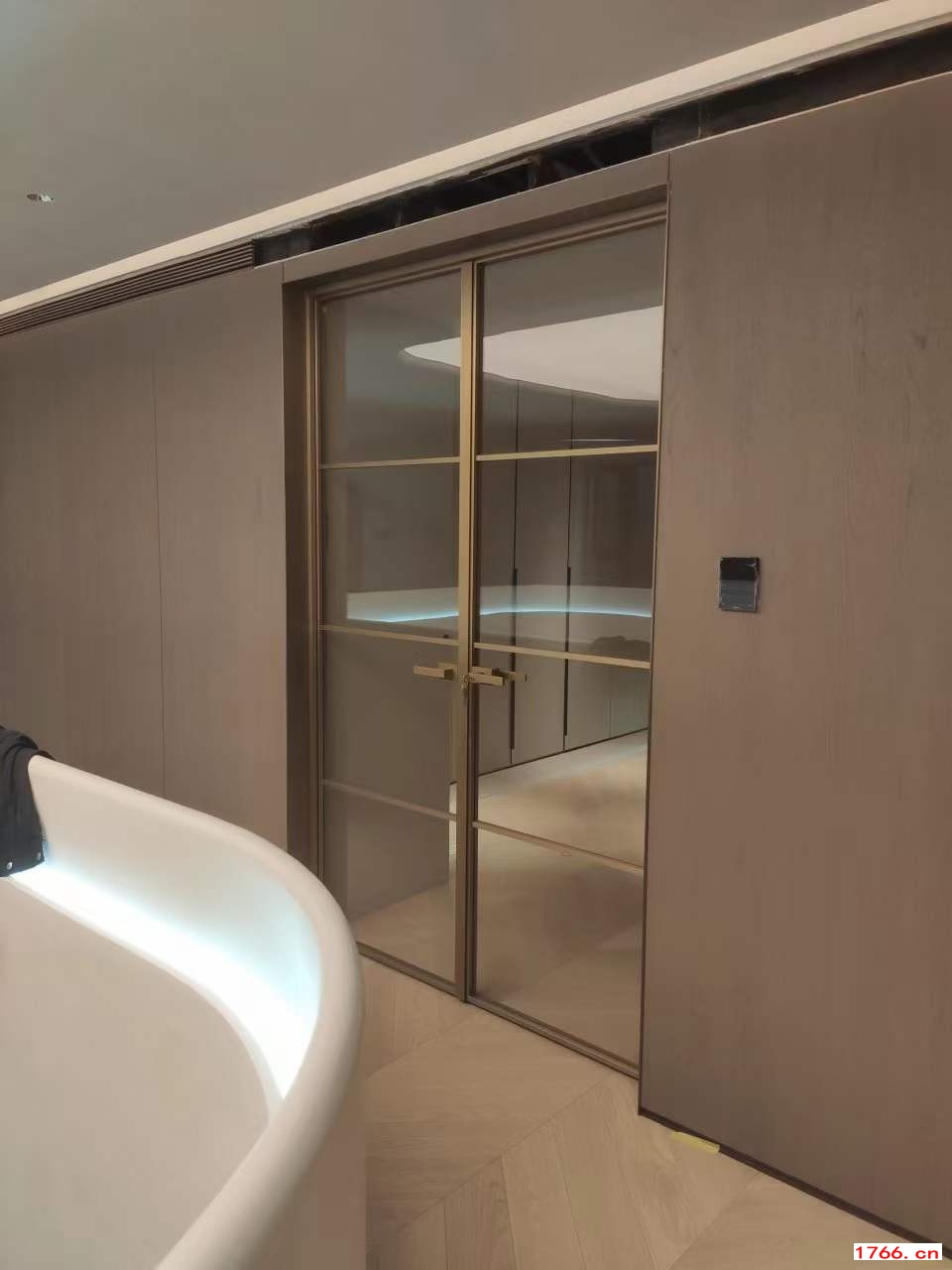 家用智能自動(dòng)門