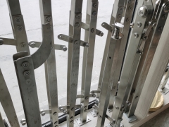 公路護欄多少錢一米賠償_陽臺護欄最新款式