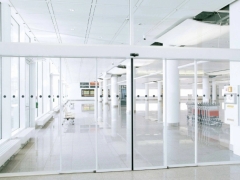 自動感應門_智能門智能家居設備提高生活品質(zhì)