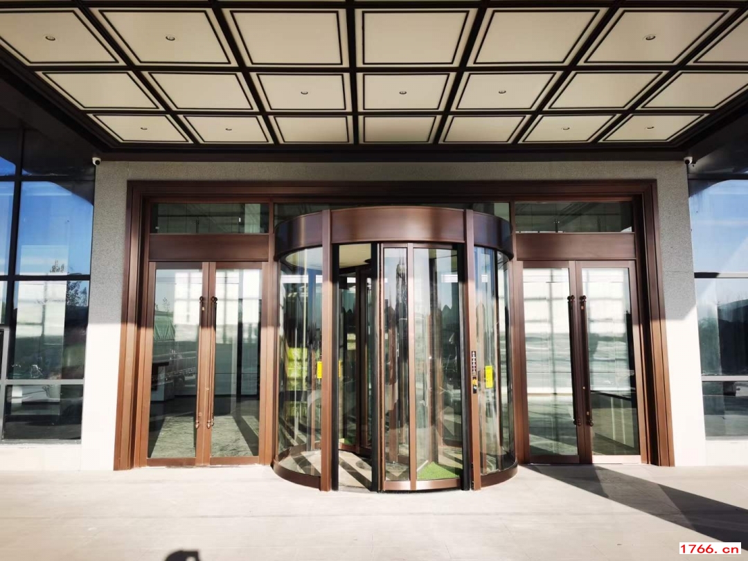 兩翼旋轉(zhuǎn)自動(dòng)門 兩翼旋轉(zhuǎn)自動(dòng)門