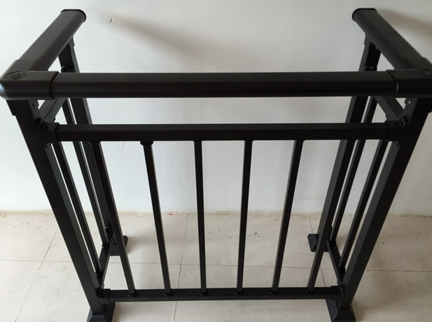 鋁合金護(hù)欄